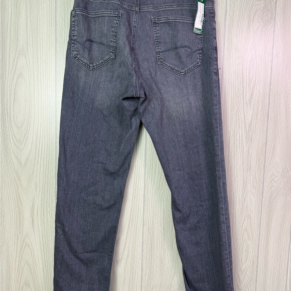StitchFix Mavi Men's Steve Athletic Tapered Relaxed Fit Jeans - Picture 2 of 10